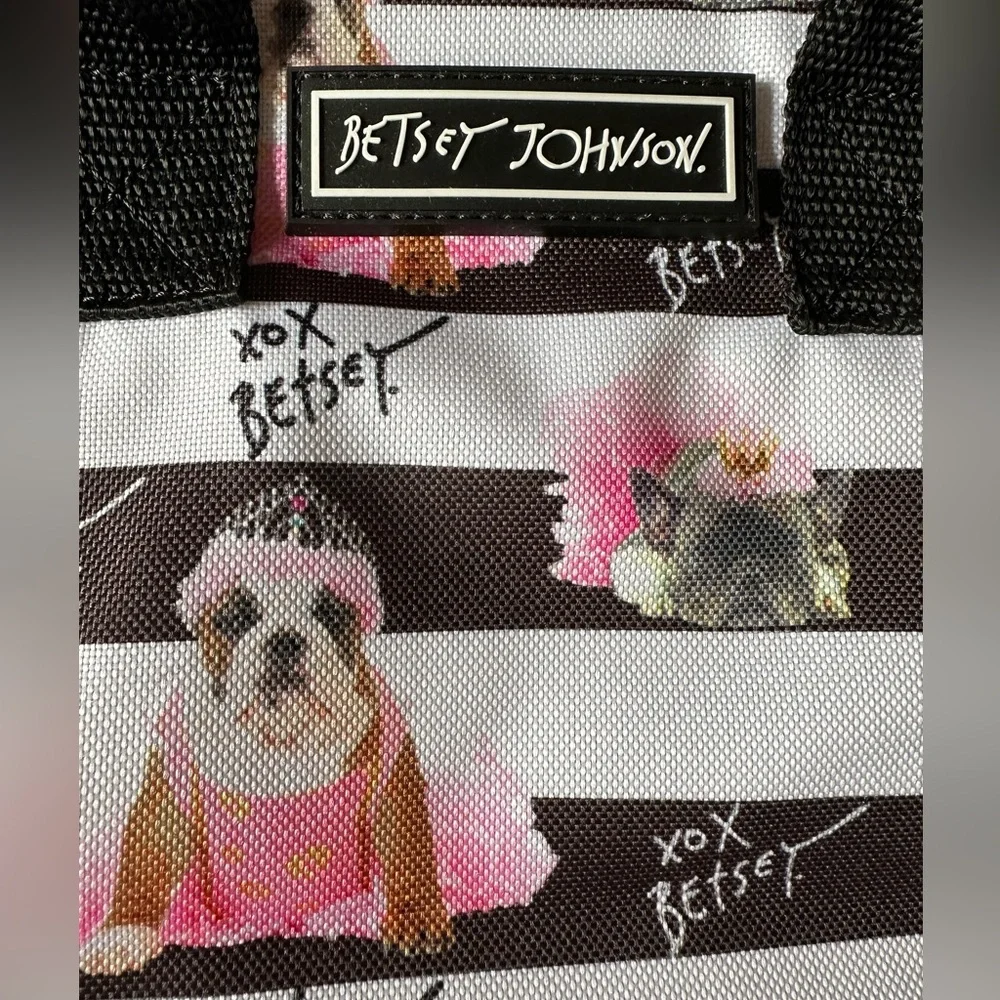 Betsey Johnson Insulated Lunch Tote- B&W Stripes with Pink Princess Bulldog NWOT - Picture 2 of 8